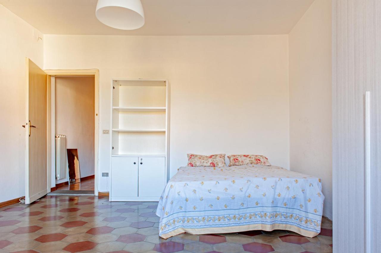 A Due Passi Dal Centro Apartment Pisa Exterior foto